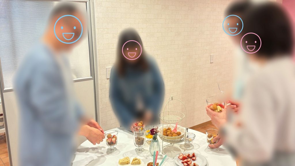 30代〜40代前半限定！パフェ作りで仲良くなる恋活パーティー　当日の様子4